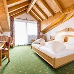 Hotel Moserhof 4*