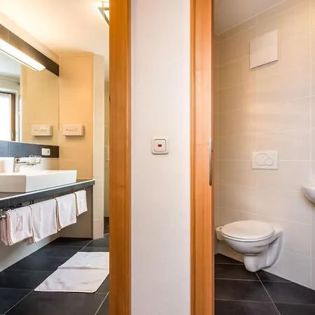 Hotel Moserhof 4*