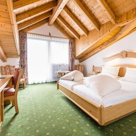 Hotel Moserhof 4*