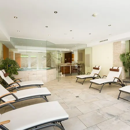 Moserhof فندق