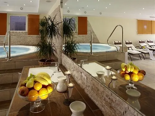 Отель Moserhof Ройте